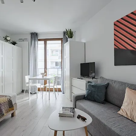 Urban Nest - Old Town - Solidarnosci 60b Varşova