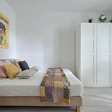 Urban Nest - Old Town - Solidarnosci 60b