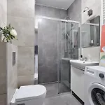 Urban Nest - Old Town - Solidarnosci 60b Apartman *